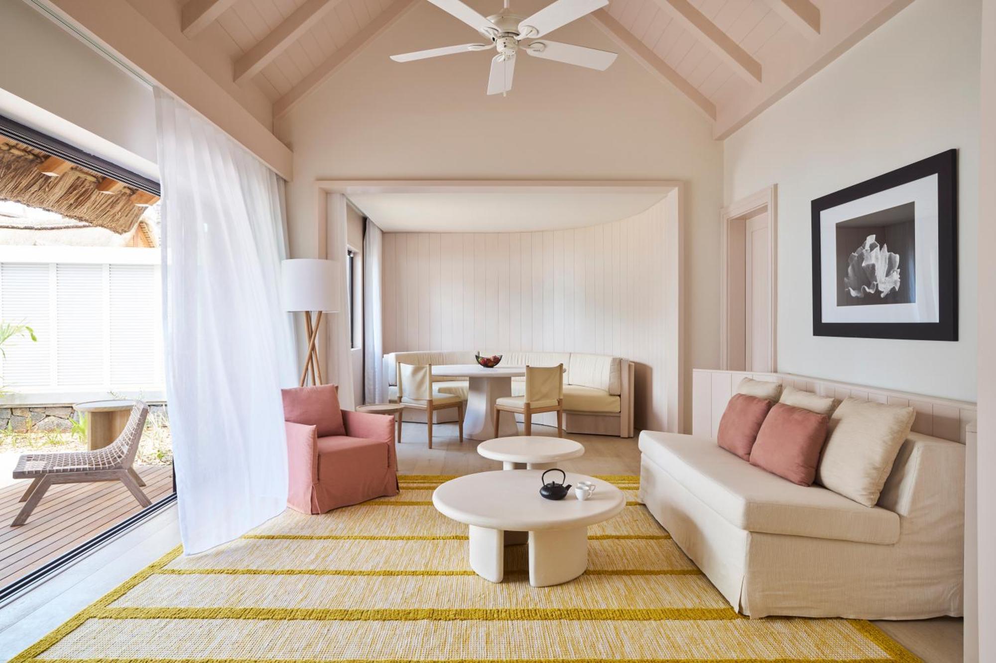 LUX* Belle Mare Resort&Villas Esterno foto Interior of a villa
