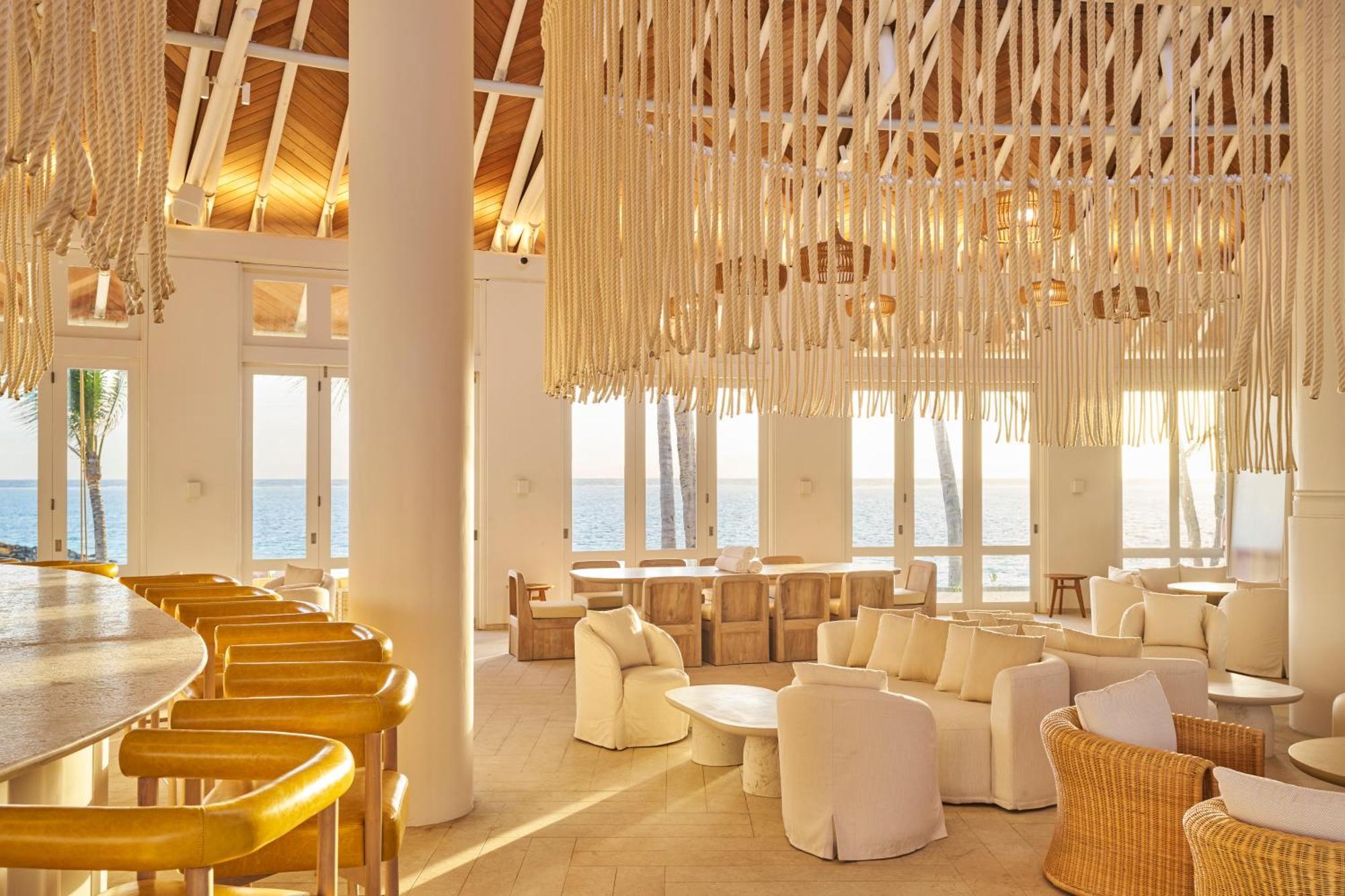 LUX* Belle Mare Resort&Villas Esterno foto The interior of the resort