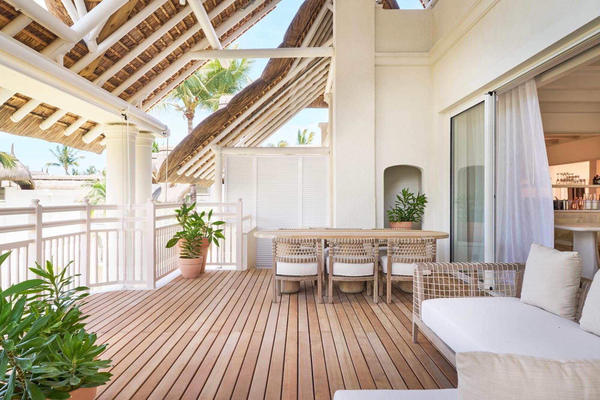 LUX* Belle Mare Resort&Villas Esterno foto The Terrace