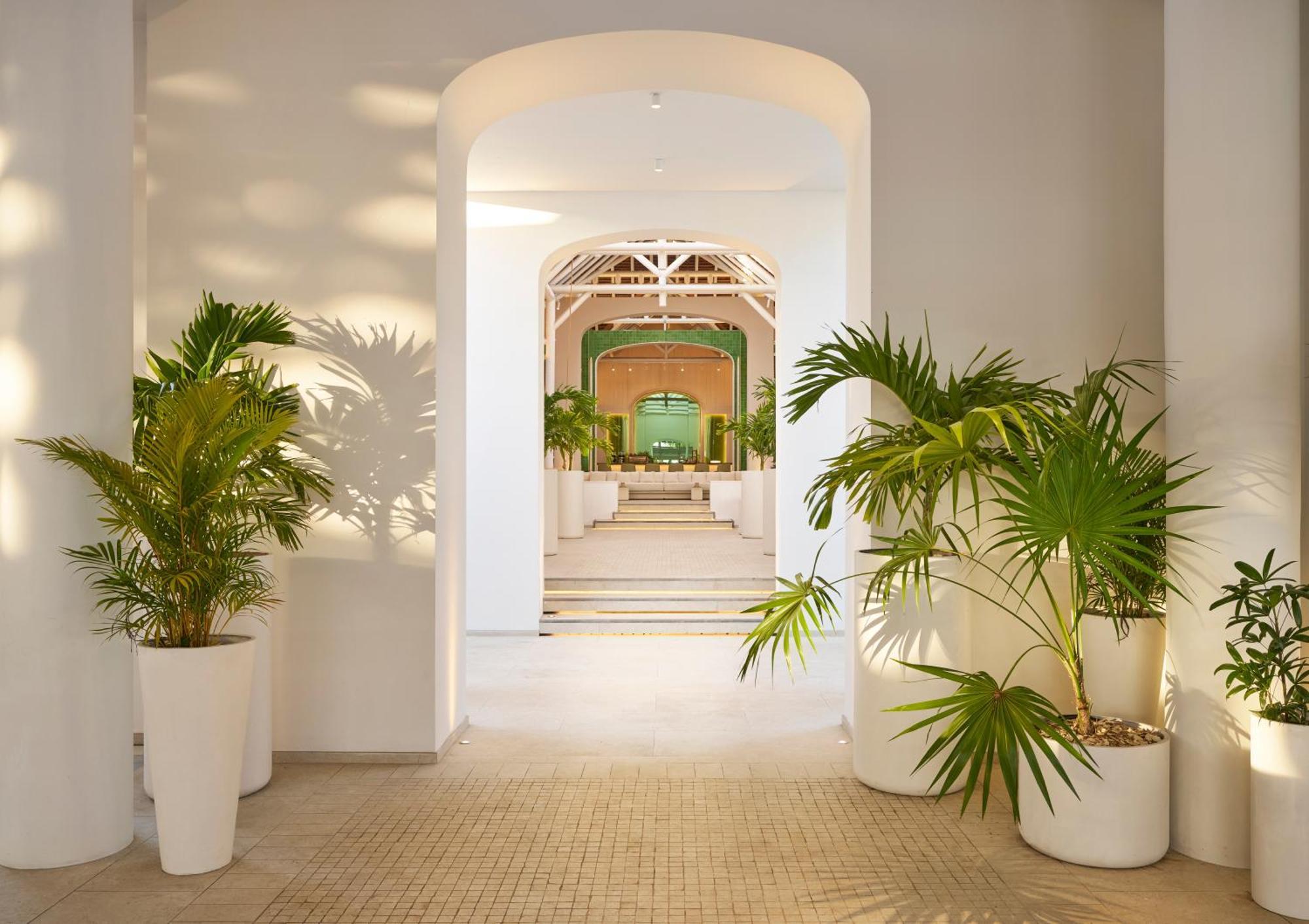 LUX* Belle Mare Resort&Villas Esterno foto The interior of the hotel