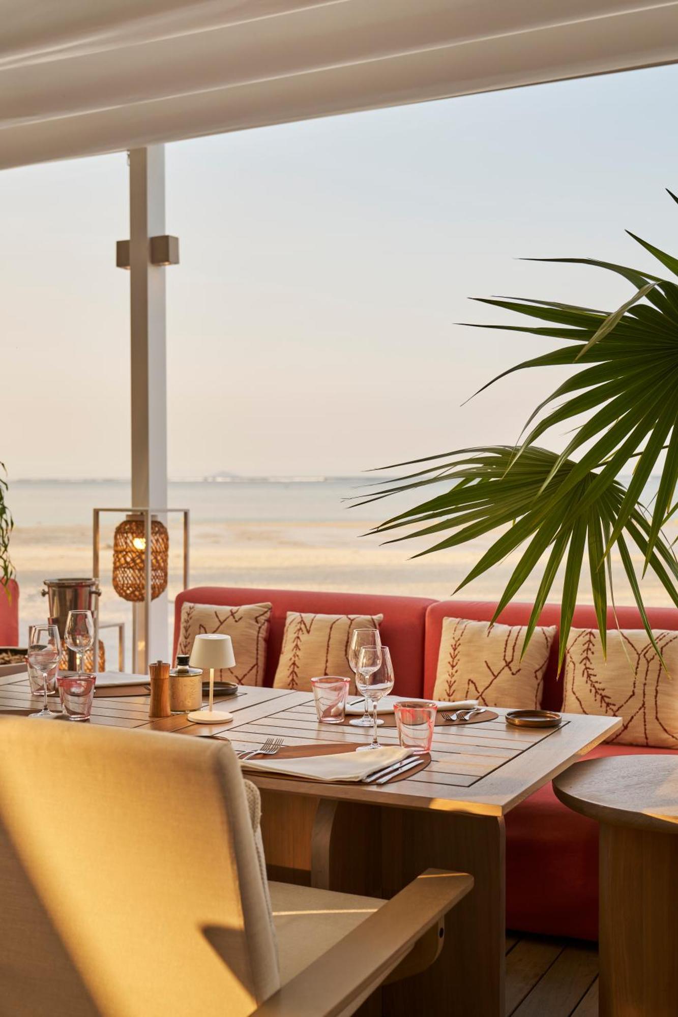 LUX* Belle Mare Resort&Villas Esterno foto The Beach