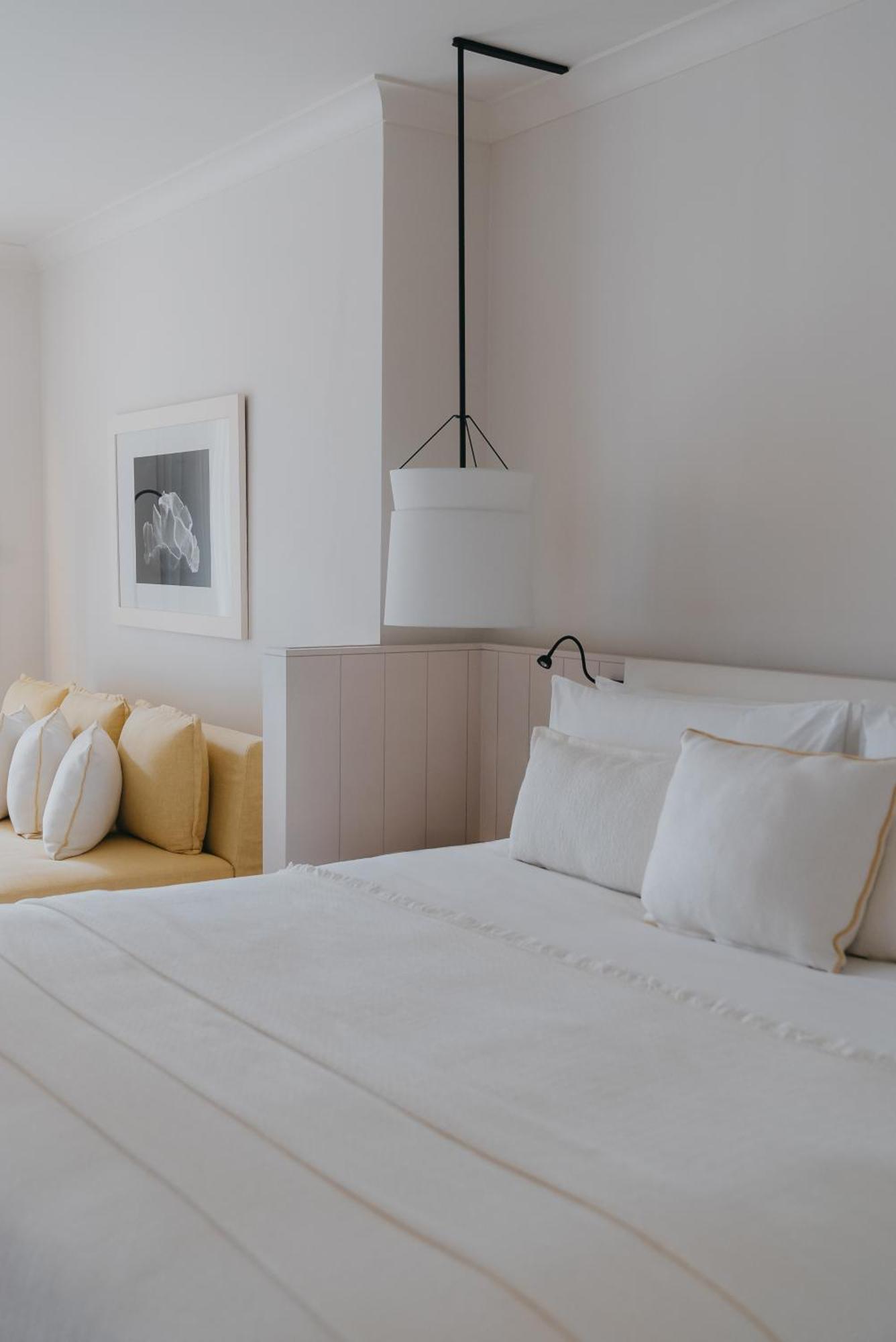 LUX* Belle Mare Resort&Villas Esterno foto A bedroom at the hotel